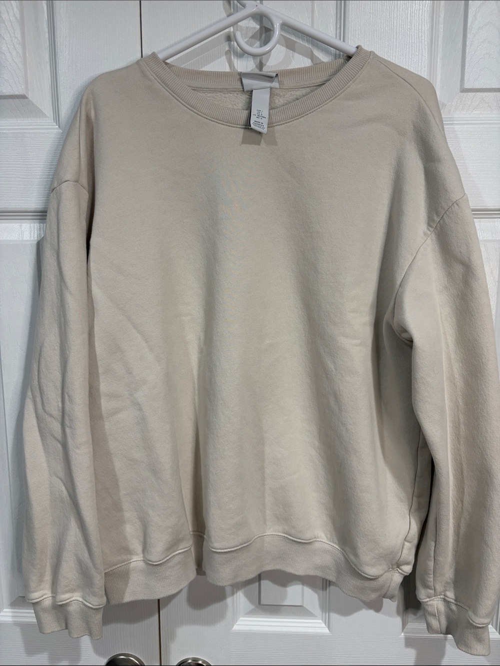 H&M large sweatshirt Men's Crewneck - Cream